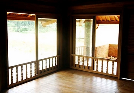 Nếp nhà sàn dân tộc Tày
